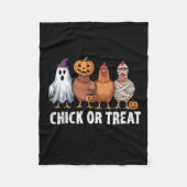 Funny Chick or Leckerei Chickens Ghost Witchy Hall Fleecedecke (Vorderseite)