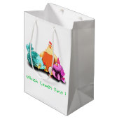 Funny Chicken Geschenktasche - Benutzerdefinierter Mittlere Geschenktüte (Vorderseite Schrägansicht)