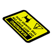 Funny Chihuahua Guard Hund Humoristische Warnung Magnet (Rechte Seite)