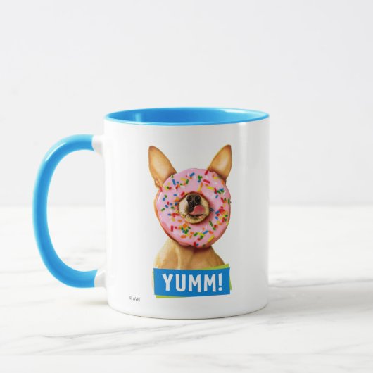 Funny Chihuahua Hund mit Sprinkle Donut auf Nase Tasse (Links)