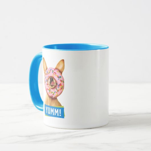 Funny Chihuahua Hund mit Sprinkle Donut auf Nase Tasse (Vorderseite Links)