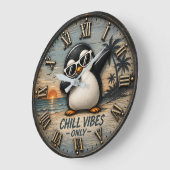 Funny Chill Vibes Only Penguin Große Wanduhr (Winkel)