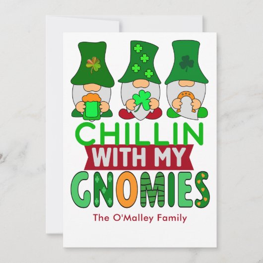Funny Chillin mit My Gnomies St Patricks Day Flat Karte (Vorderseite)