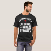 Funny Christlich Lifeguard Spaziergänge auf dem Wa T-Shirt (Vorne ganz)