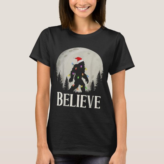 Funny Christmas Bigfoot Santa Hat Moon Sasquatch K T-Shirt (Vorderseite)