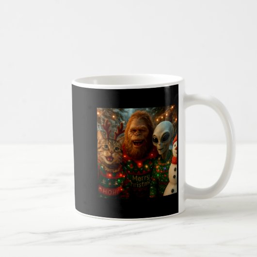 Funny Christmas Cat Selfie With Bigfoot Alien Ugly Kaffeetasse (Rechts)