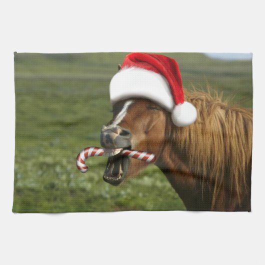 Funny Christmas horse with Santa Smiling Geschirrtuch (Horizontal)