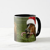 Funny Christmas horse with Santa Smiling Tasse (VorderseiteRechts)