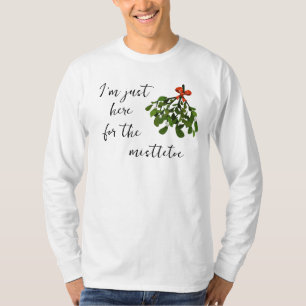 Funny Christmas mistletoe kiss T-Shirt