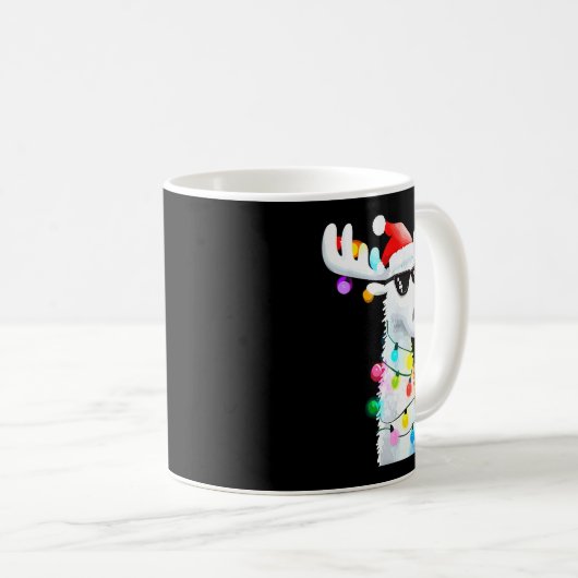 Funny Christmas Moose With Sungles And Holiday Lig Kaffeetasse (VorderseiteRechts)