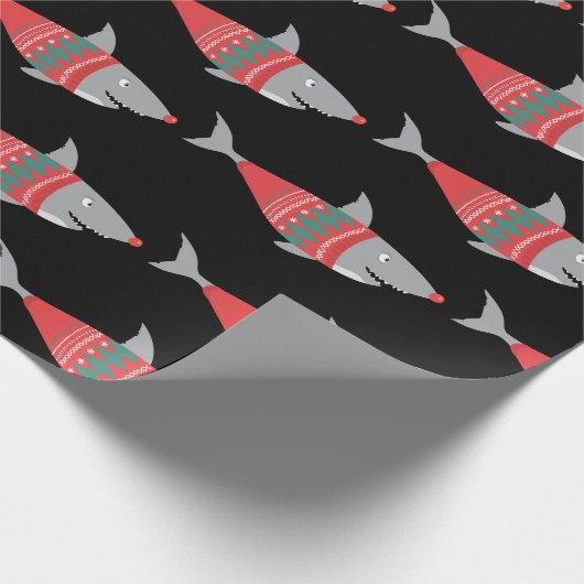Funny Christmas Shark Wrapping Paper Geschenkpapier (Ecke)