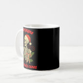 Funny Christmas Skeleton Champagne And Candy Canes Kaffeetasse (Vorderseite Links)