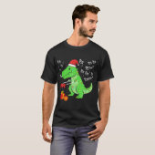 Funny Christmas T-Rex Dinosaur Design T-Shirt (Vorne ganz)