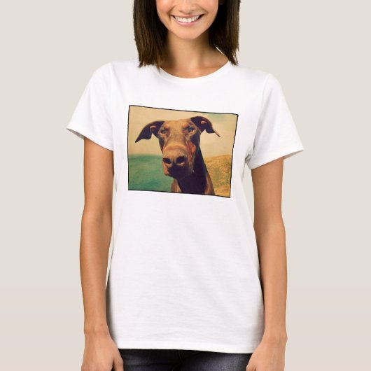 Funny Closeup of a Natural Doberman Dog T-Shirt (Vorderseite)