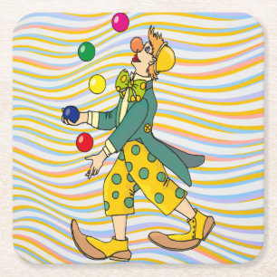 Funny Clown spielen mit farbenfrohen Balls Rechteckiger Pappuntersetzer