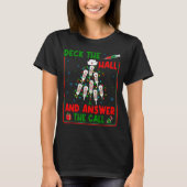 Funny Cna Deck The Halls Answer The Calls Nurse Ch T-Shirt (Vorderseite)