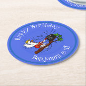 Funny Cockatoo spielt Rockgitarre Cartoon Runder Pappuntersetzer (Angewinkelt)