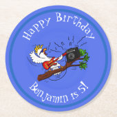 Funny Cockatoo spielt Rockgitarre Cartoon Runder Pappuntersetzer (Vorderseite)