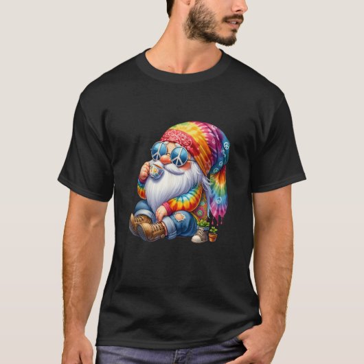 Funny Coffee Gnome Pattern With Peace Sign For Gro T-Shirt (Vorderseite)