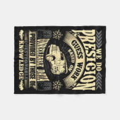 Funny Concrete Finisher We Do Presicion Guess Work Fleecedecke (Vorderseite (Horizontal))