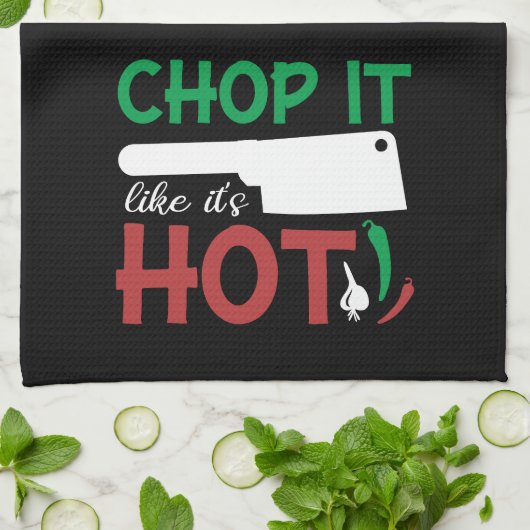 Funny Cooking Pun Chop Es ist, als wäre es heiß ro Geschirrtuch (Gefaltet)