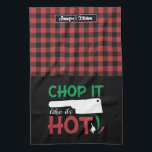 Funny Cooking Pun Chop Es ist, als wäre es heiß ro Geschirrtuch<br><div class="desc">Das coole Küchenhandtuch macht das Kochen noch angenehmer. Personalisiertes Geschenk für Familie und Freunde,  die Liebe Kochen,  Backen und probieren neue Rezepte in der Küche. Passen Sie die Formulierung an Ihren Anlass an. Mit dem Design-Tool können Sie den Schriftart-,  Schriftart- und Schriftart-Typ weiter ändern.</div>