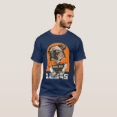 Funny Cool Dog Mugshot T - Shirt - Mops mit Attitu (Vorne ganz)