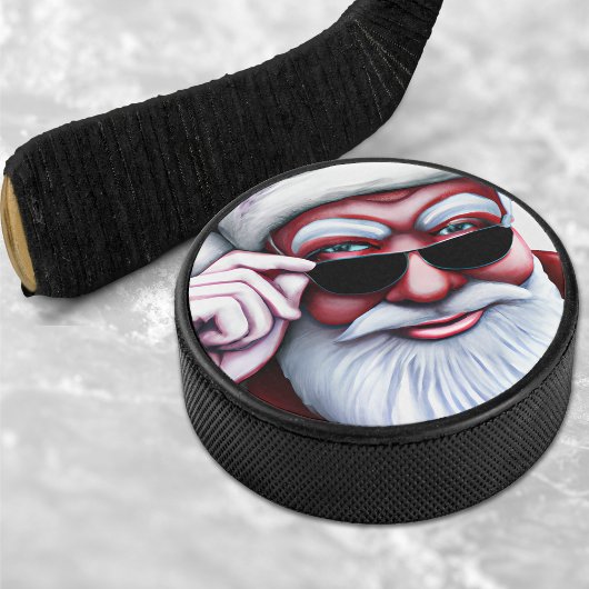 Funny Cooler Weihnachtsmann in Sonnenbrille Weihna Eishockey Puck