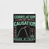Funny Correlation Does Not Imply Causation Premium Karte (Vorderseite)