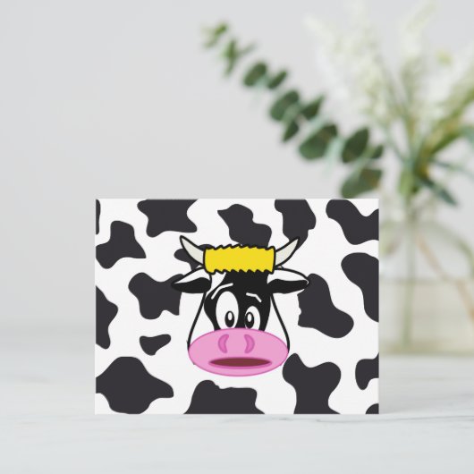 Funny Crazy Cow Bull on Dairy Cow Print Pattern Postkarte (Stehend Vorderseite)