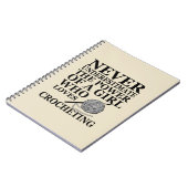 Funny Crochet zitiert Häkelchen Geschenk Notizblock (Linke Seite)