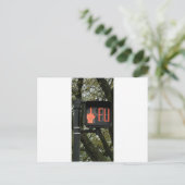 Funny Crosswalk sagt FU Postkarte (Stehend Vorderseite)