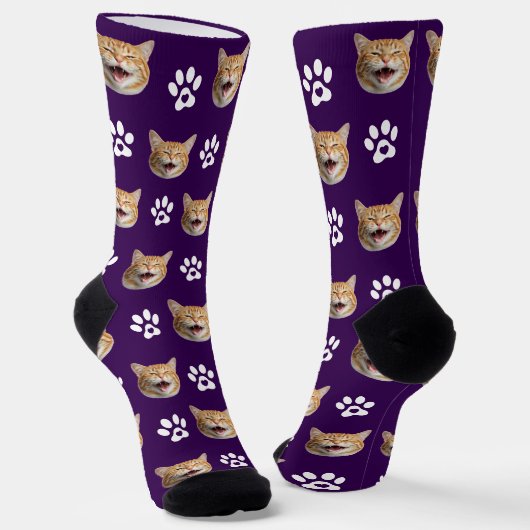 Funny Custom Cat Foto mit Paw Muster Lila Socken (Gewinkelt)