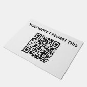 Funny Custom QR Code Fußmatte (Schrägansicht)
