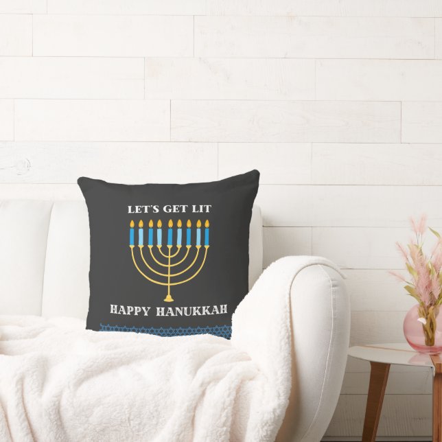 Funny Cute Blue Hanukkah Menorah Design Kissen (Liege)