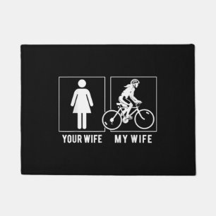 FUNNY CYCLING - IHRE EHEFRAU - MEINE EHEFRAU CYCLI FUßMATTE