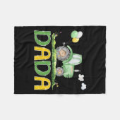 Funny Dada Birthday Boy Tractor Farm Truck Matchin Fleecedecke (Vorderseite (Horizontal))