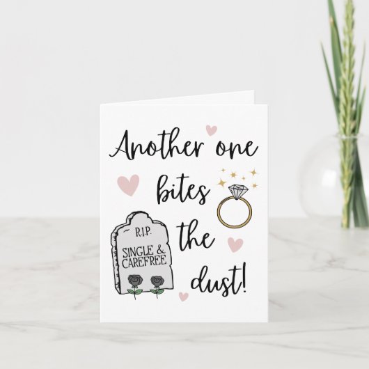 Funny Dark Spaß Glückwunsch auf Ihrer Verlobung Karte (Vorderseite)