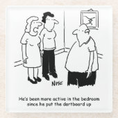 Funny Dart Player Geschenk. Funny Glasuntersetzer (Vorderseite)