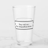 Funny Designated Driver Superhero Typografie Glas (Rückseite)