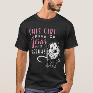 Funny Dieses Mädchen läuft auf Jesus und Possum Op T-Shirt