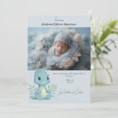 Funny Dinosaur Baby Boy Foto Geburtsankündigung (Stehend Vorderseite)