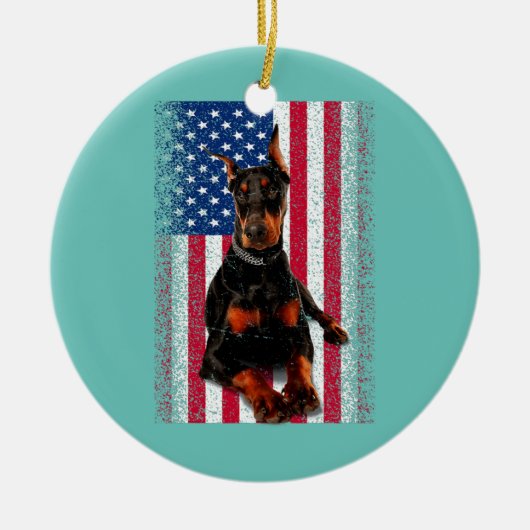 Funny Doberman Dog American Flag Patriotic Happy Keramik Ornament (Vorne)