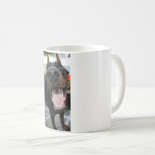 Funny Doberman Kaffeetasse (VorderseiteRechts)