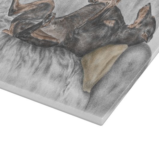 Funny Doberman on Sofa Schneidebrett (Ecke)