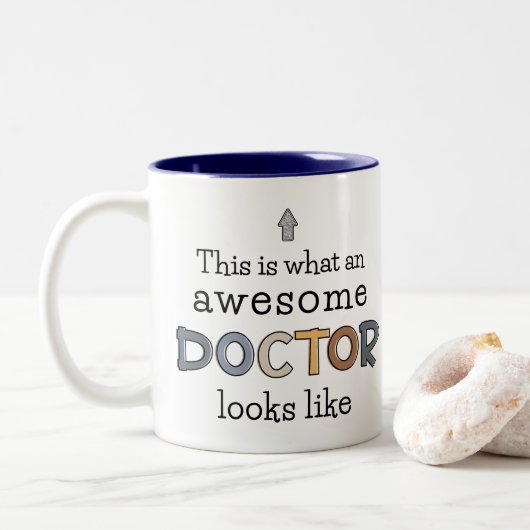 Funny Doctor Gifts | Phantastischer Arzt Zweifarbige Tasse (Mit Donut)