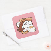 Funny Dog and S’more Design – Kawaii Pet Lover Pun Quadratischer Aufkleber (Umschlag)