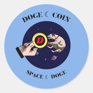 Funny Dog fängt Dogecoin im Weltraum Runder Aufkleber