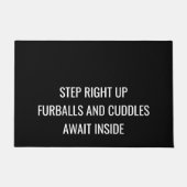 Funny Dog | Treten Sie gleich hoch! Furbälle und K Fußmatte (Vorderseite)