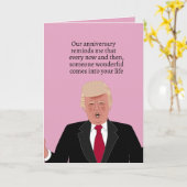 Funny Donald Trump Cartoon Happy Anniversary Ehefr Karte (Gelbe Blume)